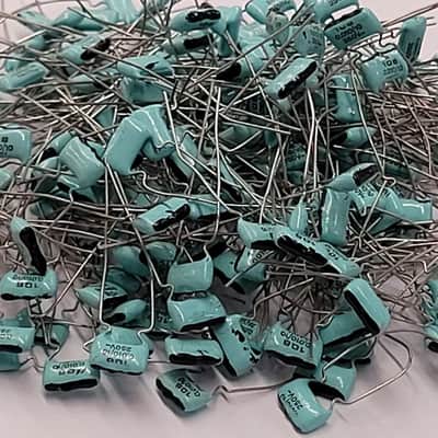 Green Drop Capacitors 0,010uF 10% 250v Bag Of 95 Seafoam Green / Black image 11