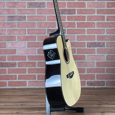 Yamaha TAG3 C TransAcoustic Acoustic-electric Guitar - Natural image 9
