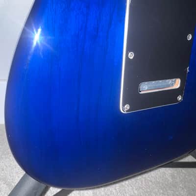 Fender Player Stratocaster HSS Plus Top with Maple Fretboard 2019 - 2021 - Blue Burst image 6