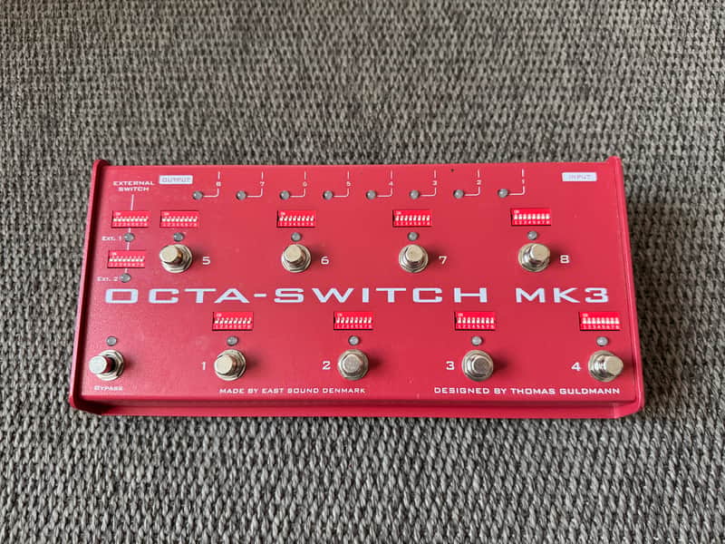 Carl Martin Octa-Switch III 2010s - Red image 1