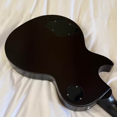 2011 Gibson Les Paul Tribute - Honey Burst - Free Pro Setup imagen 9