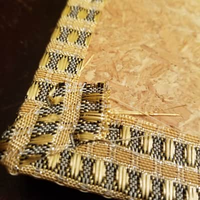 Audiomatic Empty vintage MCM speaker cabinet for 8" driver 1956 - gold woven cloth and alligator skin Tolex image 8