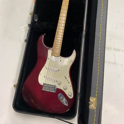 Fender Standard Stratocaster with Maple Fretboard 2003 - Midnight Wine image 13