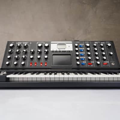 Moog Minimoog Voyager Electric Blue Edition Analog Synthesizer #59445 image 8