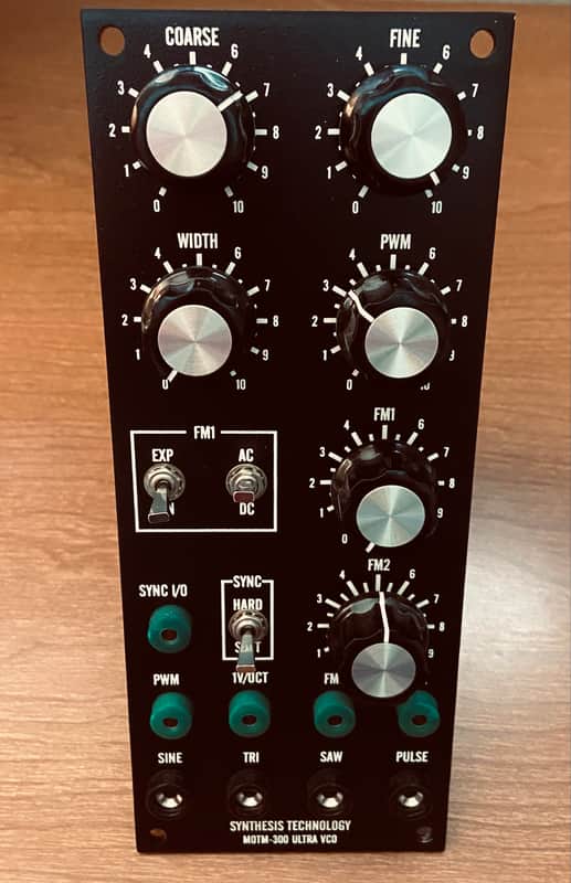 Synthesis Technology MOTM-300 Ultra VCO E 1999 - Black Panel image 1