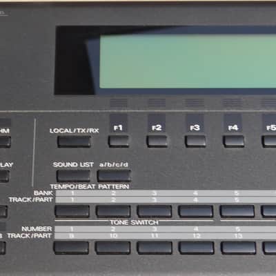 Roland XP-80 76-Key 64-Voice Music Workstation Keyboard 1999 - 2004 - Black image 7