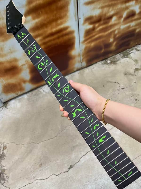 black headstock floyd rose nut stainless steel 24 frets Maple guitar neck hole 10mm Lock nut Satin ibanez Rosewood fingerboard green Tree of Life inlay image 1