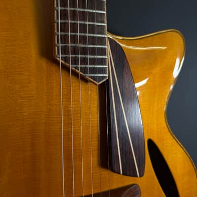 1996 McCurdy "Vie et Arte" Acoustic Archtop with One Piece Back image 6
