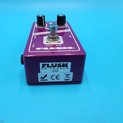 Fuchs Audio Plush Jersey Thunder Bass Guitar Effect Pedal Gain Boost EQ Bypass image 9