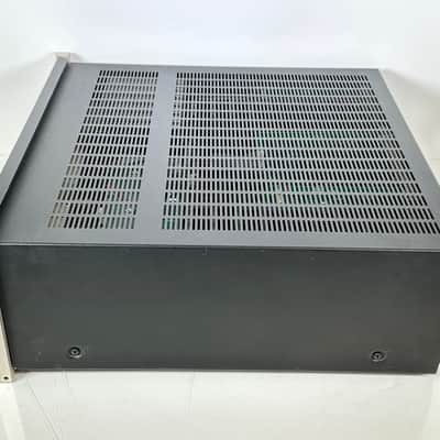 McIntosh MC7205 Five Channel Power Amplifier image 7