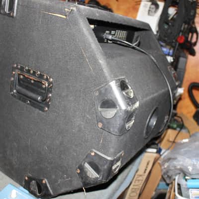 Gallien-Krueger 400RB-115 Combo/ 250 Watts Single 15" with Kick Back Cabinet image 7