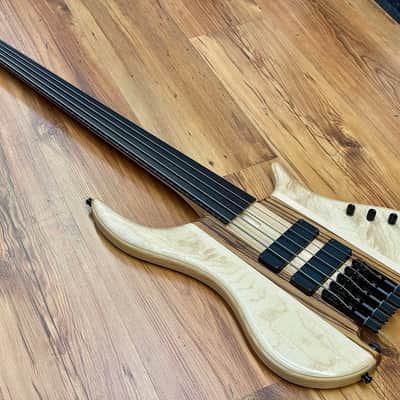 Merlos Trium 5 Headless Fretless image 17