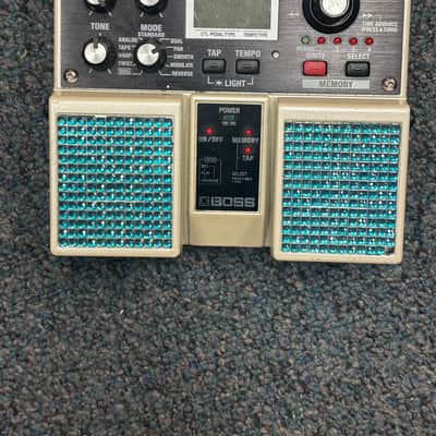 Boss DD-20 Giga Delay | Reverb