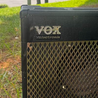 Vox Valvetronix AD50VT 50-Watt 1x12 Hybrid Guitar Combo Amp 2004 - 2008 - Black image 2