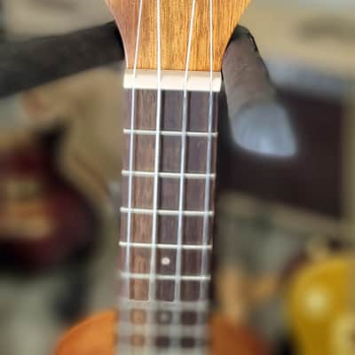 Luna Maluhia Peace Concert Ukulele - Natural w/ Gig Bag $20 Discounted!! image 4