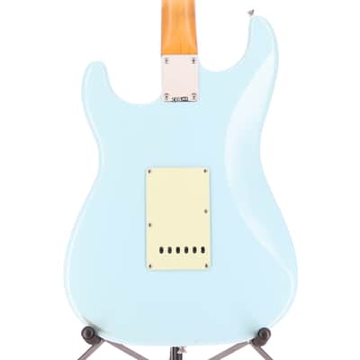 Fender Vintera® II Road Worn® '60s Stratocaster®, Rosewood Fingerboard, Sonic Blue (RC3)(14827) (14827) image 2