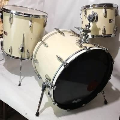 *Yamaha 22x16,12x10,16x16"Power Tour Custom 8000 Drum Set Pure White Japan Birch image 2