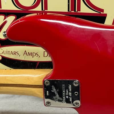 Fender Limited Edition '94 American Special Stratocaster Guitar with Case 1994 - Lipstick Red / Maple neck image 12