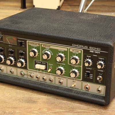 ROLAND RE-301 Chorus Echo [918817] (02/25)