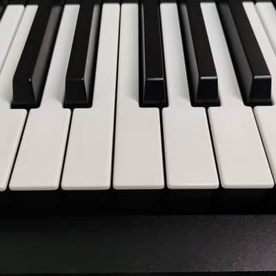 Expressive E Osmose 49-Key 24-Voice Polyphonic Synthesizer 2022 - Present - Black image 4