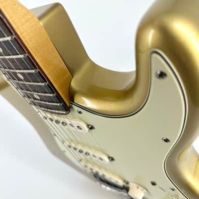2009 Fender Custom Shop Custom Deluxe Stratocaster - HLE Gold image 14