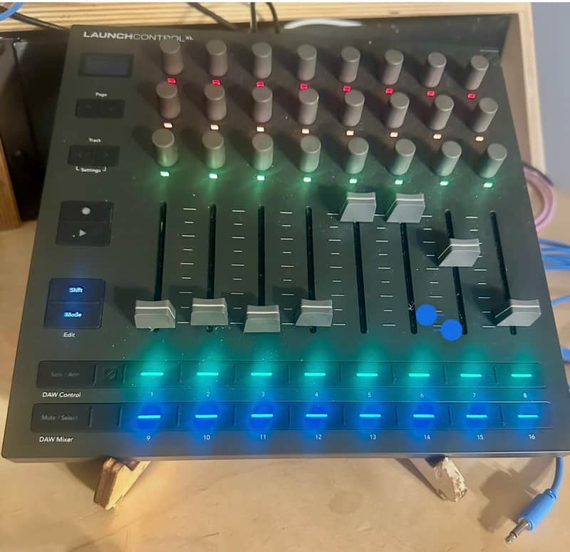 Novation Launch Control XL MK3 MIDI DAW Controller 2025 - Present - Black image 1