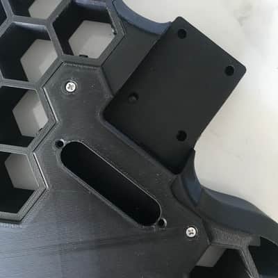 Custom 3D-Printed Guitar Body image 6