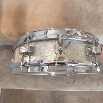 Ludwig Vintage 1962 Jazz Combo 3 X 13 Snare Drum, Silver Sparkle, COB Hoops - Mint! image 3