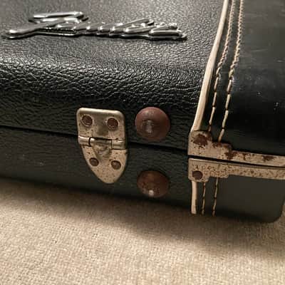 Vintage 1970’s Fender USA Mustang Guitar Case Black Exterior w Maroon Interior Fits Tele Strat image 9