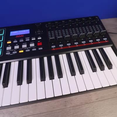 Akai MPK249 2014 - Present - Black image 3