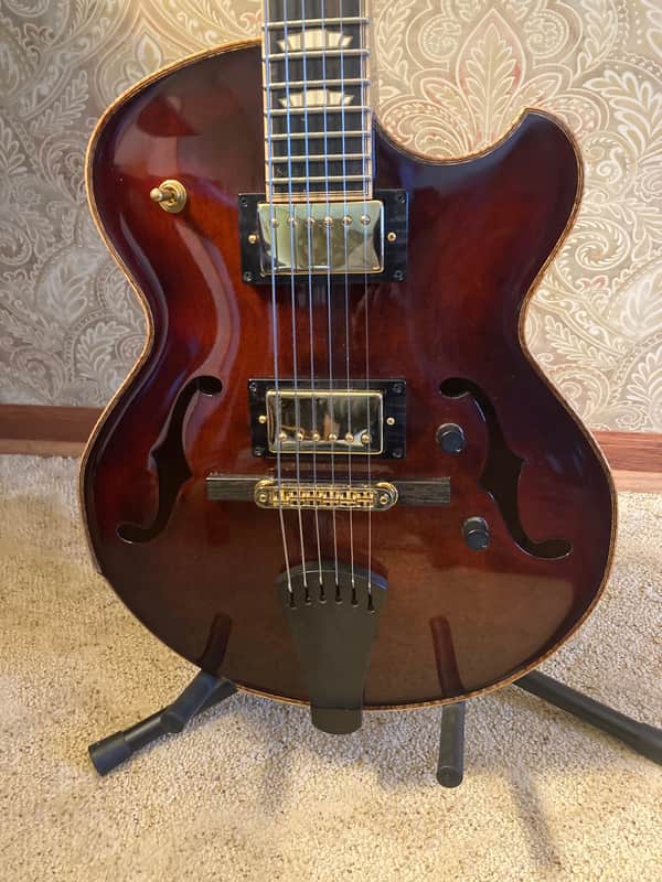Victor Baker 14 Custom 2016 - Wine image 1