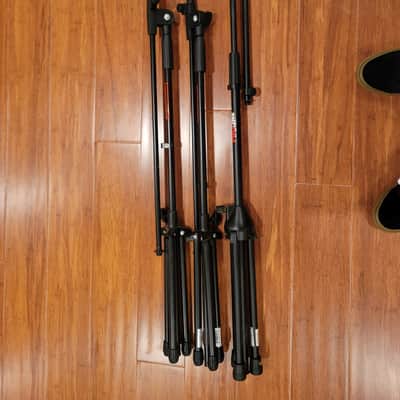 x3 telescopic mic stands (x1 Proline) (x2 Musician's Gear) image 1