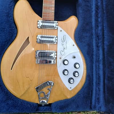 Rickenbacker 370/12RM 1988 - Maple glow image 1
