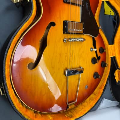 Gibson ES-335 1968 - Sunburst #800089 image 2