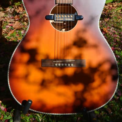 2021 Recording King Dirty 30s 7, w/a Toba 000 body in Sunburst w/ Gold Foil Soundhole Pickup, w/New set-up, & New Black Hardshell Case ~ Mint ! image 2