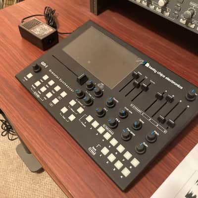 tasty chips electronics GR-1 Granular Synthesizer 2023 - Black image 1