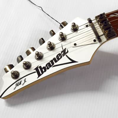 Ibanez JEMJR-L-WH Steve Vai Signature Left-Handed - White image 7