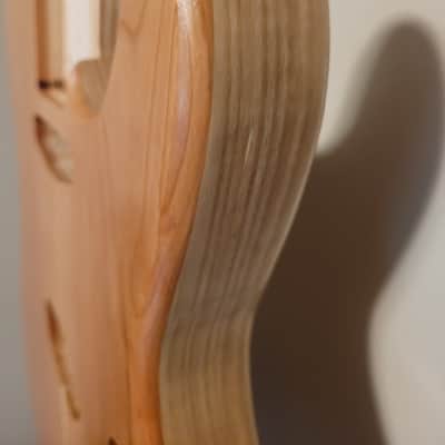 Immagine Unbranded Tele style, chambered solid Ash with a Cherry top,  Clear coat - 5