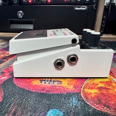 Boss NS-2 Noise Suppressor (Silver Label) 1989 - Present - White image 5