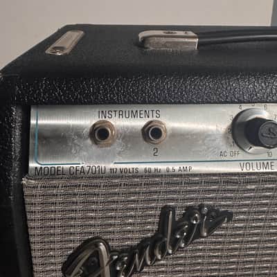 Fender Musicmaster Bass 2-Channel 12-Watt 1x12" Bass Combo 1970 - 1980 - Silverface image 3