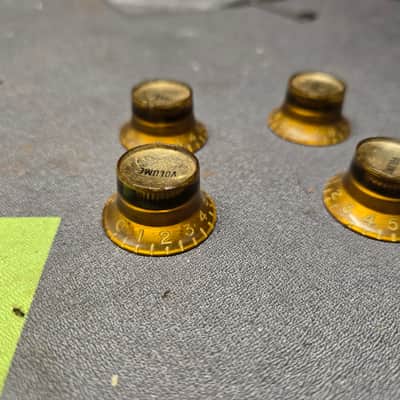 Gibson Reflector Knobs 1960's - Gold image 3