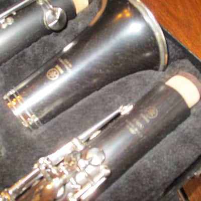 Yamaha YCL-450N Intermediate Bb Clarinet with Nickel-Plated Keys 2015s - Black image 3