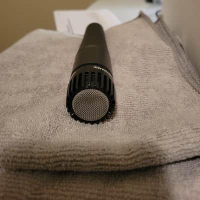 Shure SM57 Cardioid Dynamic Microphone 1984 - Present - Black image 2
