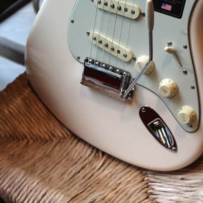 FENDER "American Vintage II 1961 Stratocaster,Olympic White , Slab Rosewood" HARDCASE, 3, 67 KG image 4