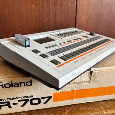 Roland TR-707 RHYTHM COMPOSER Drum Machine w/ box image 10