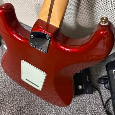 Fender Stratocaster 2021 - Candy apple red image 10