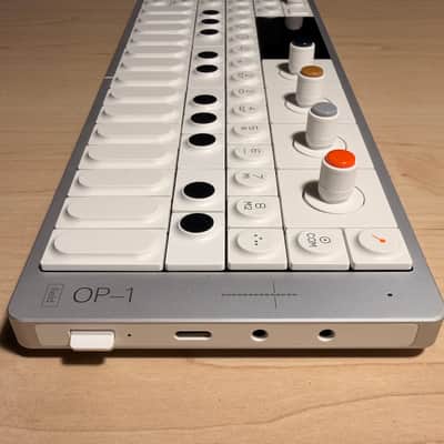 Teenage Engineering OP-1 Field Portable Synthesizer Workstation 2022 - Present - White image 4