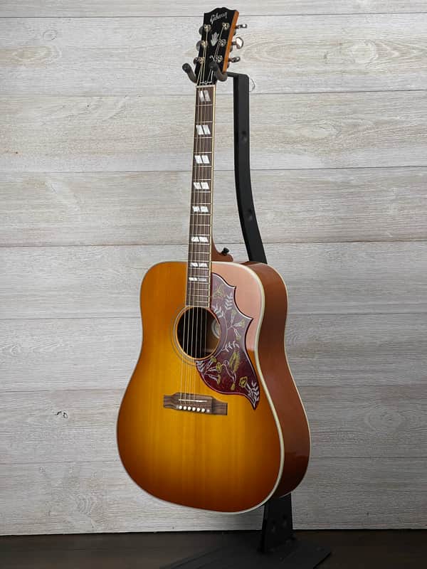 Gibson Standard Hummingbird
