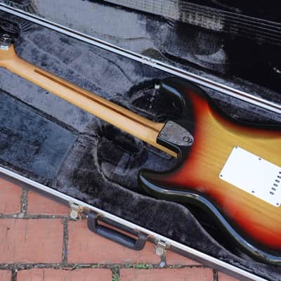 1978 Fender Stratocaster with Maple Fretboard Sunburst image 5