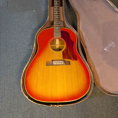 Gibson J-45 Slope Shoulder Dreadnought Acoustic Guitar w/Case - Cherry Sunburst (1967) image 15